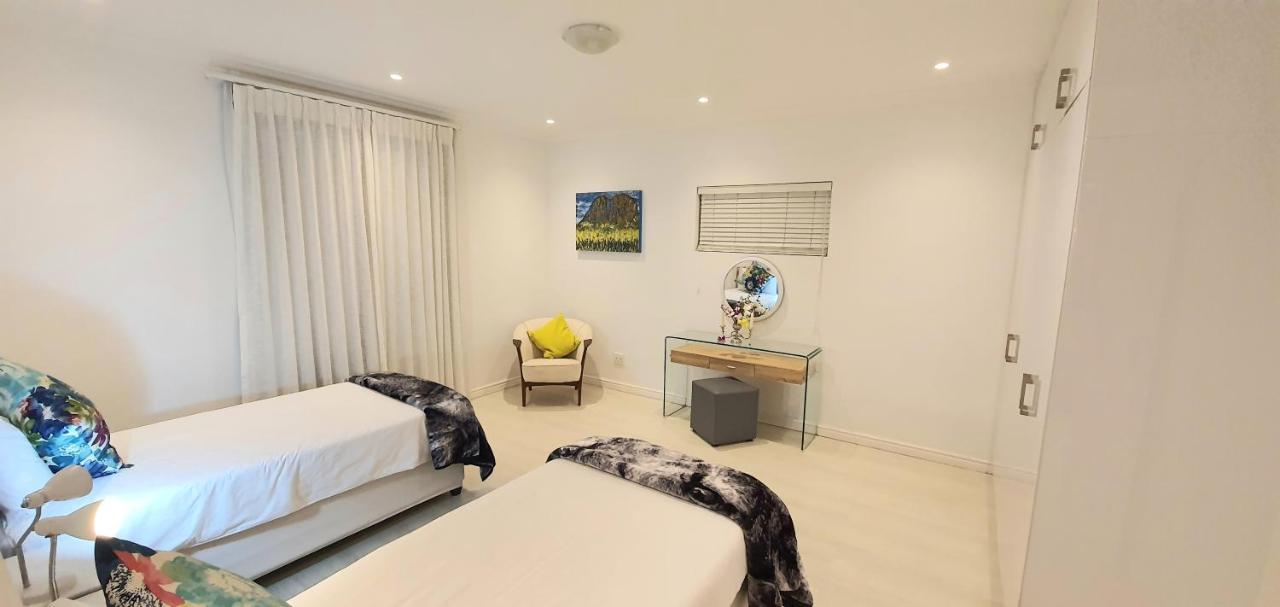 Villa Parisienne Modern Guest House Cape Town Eksteriør bilde